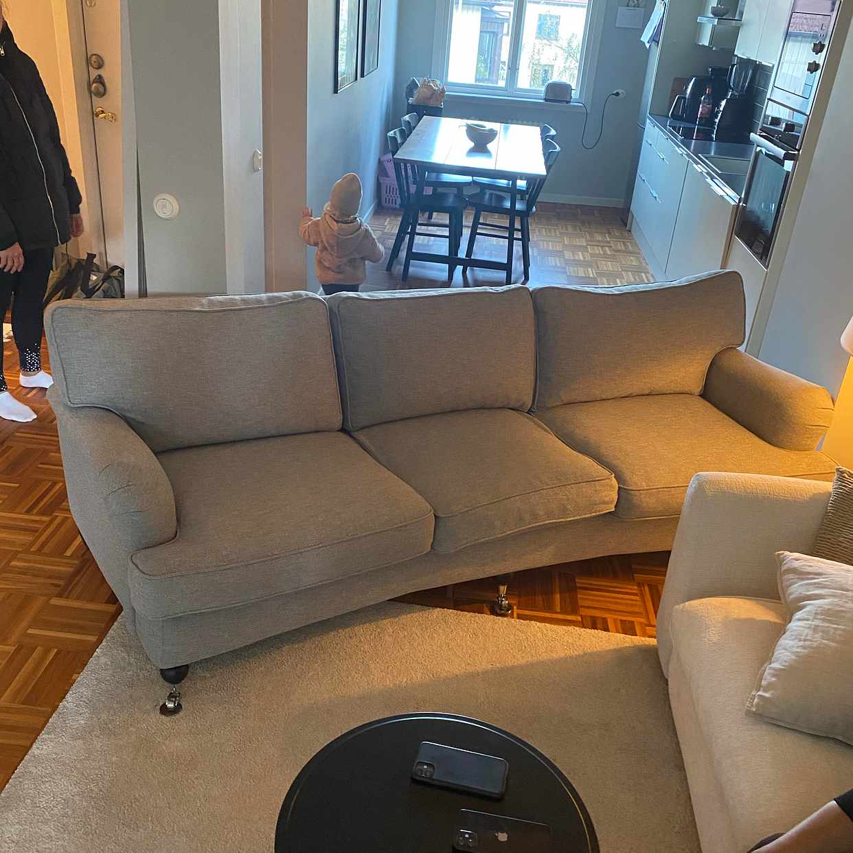 image of Hemleverans av soffa - 