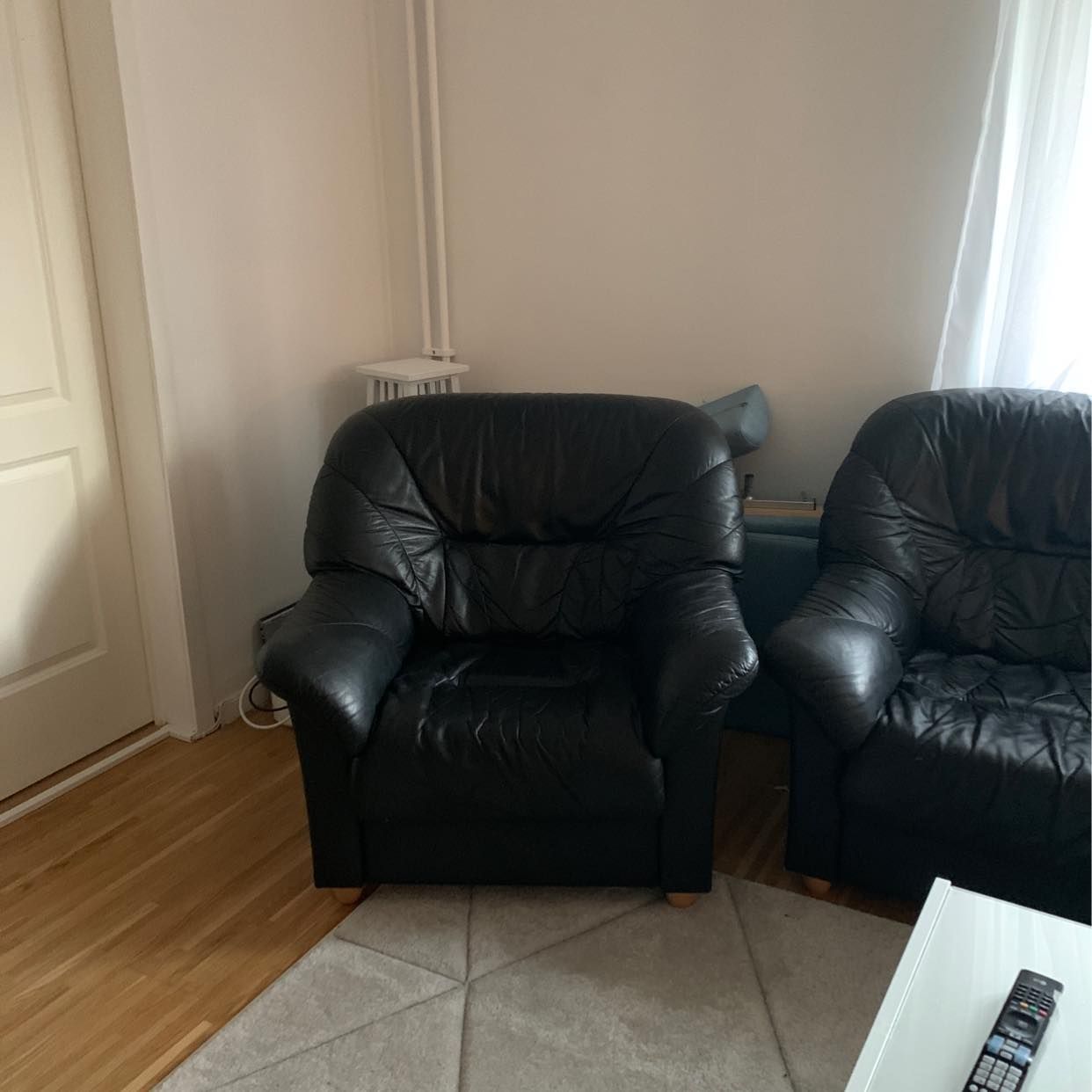 image of Soffgrupp samt en  matta - 