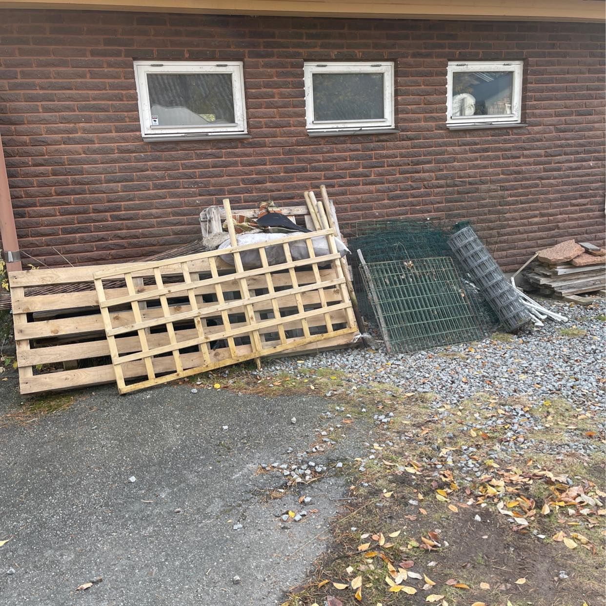 image of slänga trästaket o galler - Tyresö