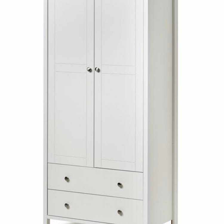 image of Pick up a box in store - 