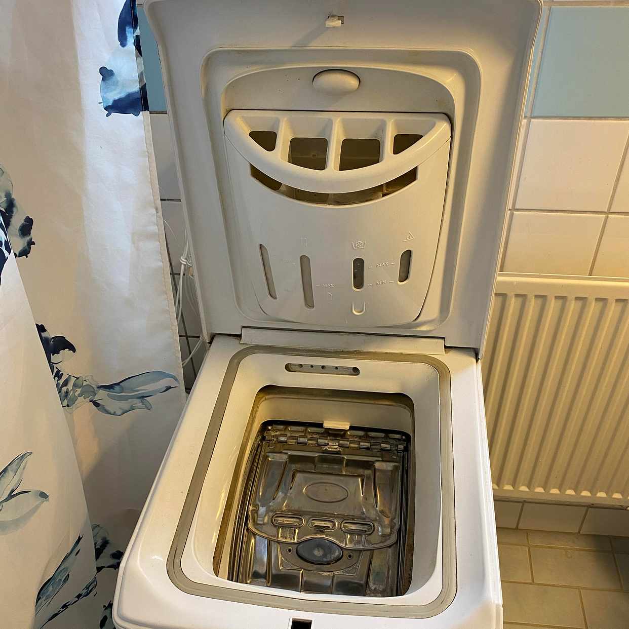 image of Toppmatad tvättmaskin bor - Bromma
