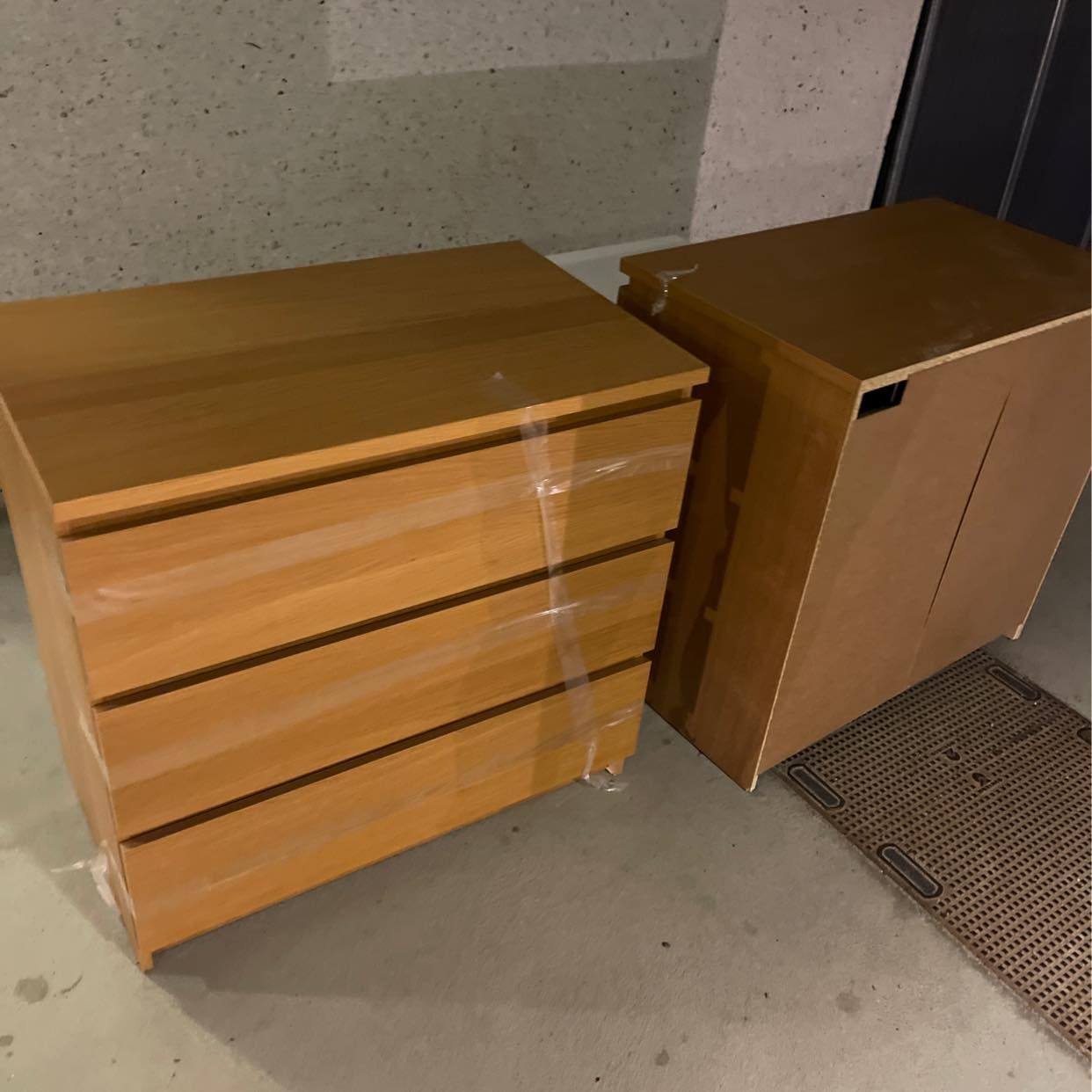 image of TV-bänk och två byråer - Stockholm