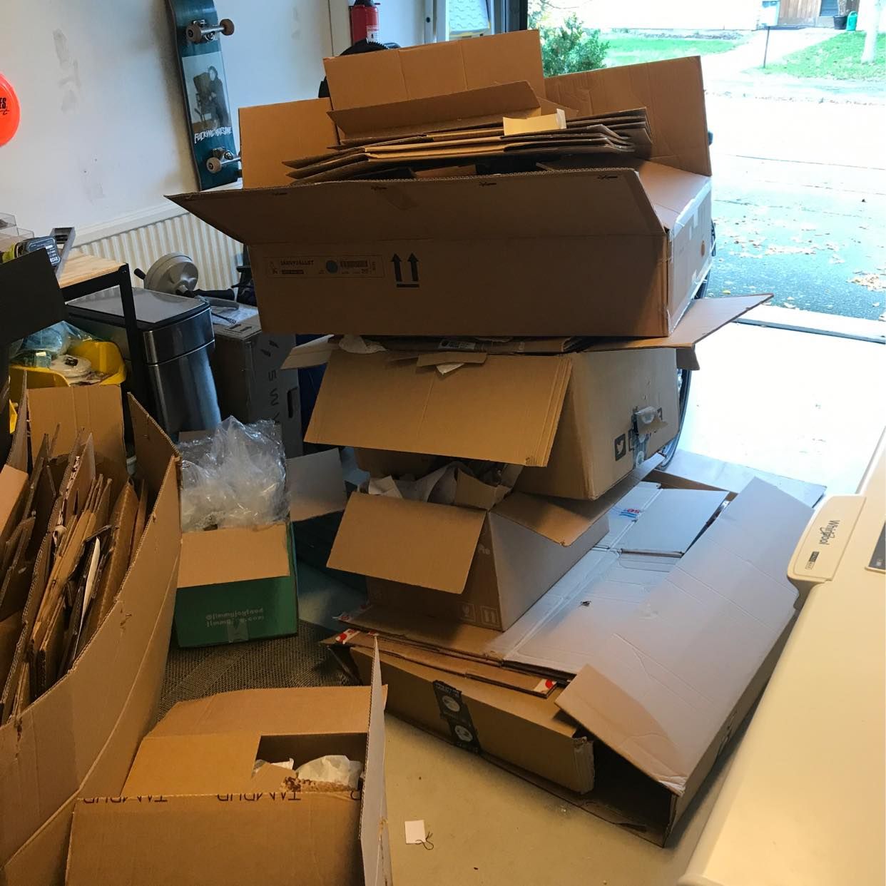 image of Cardboard, paper, plastic - Malmö