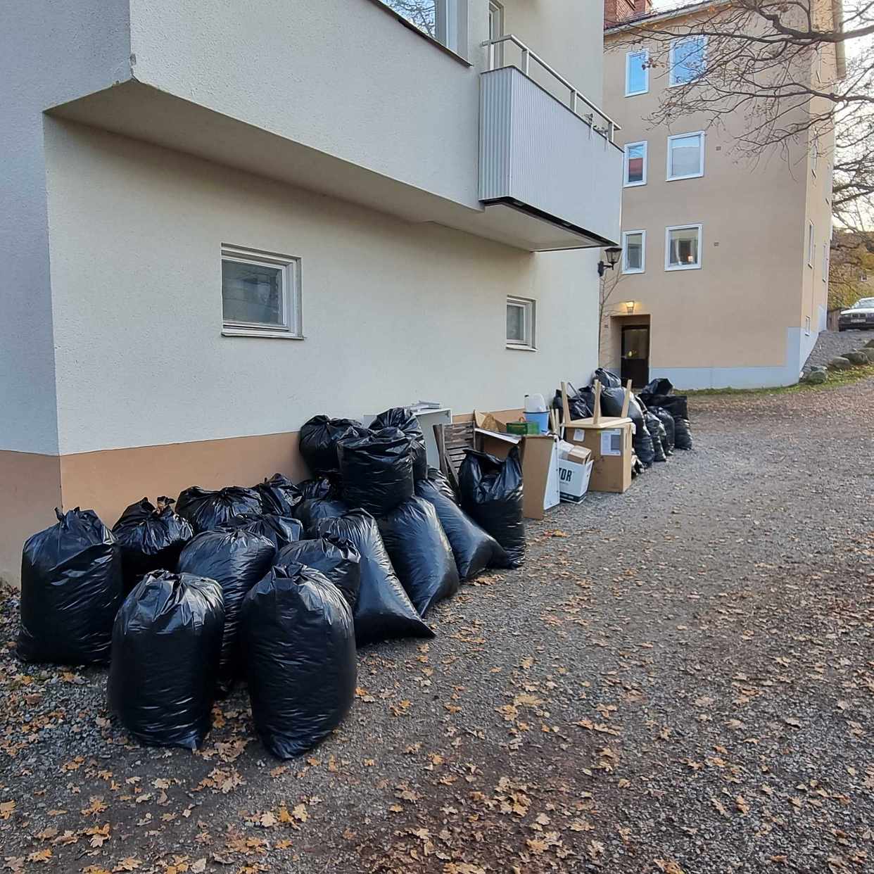 image of Avfall till miljöstation - Bromma