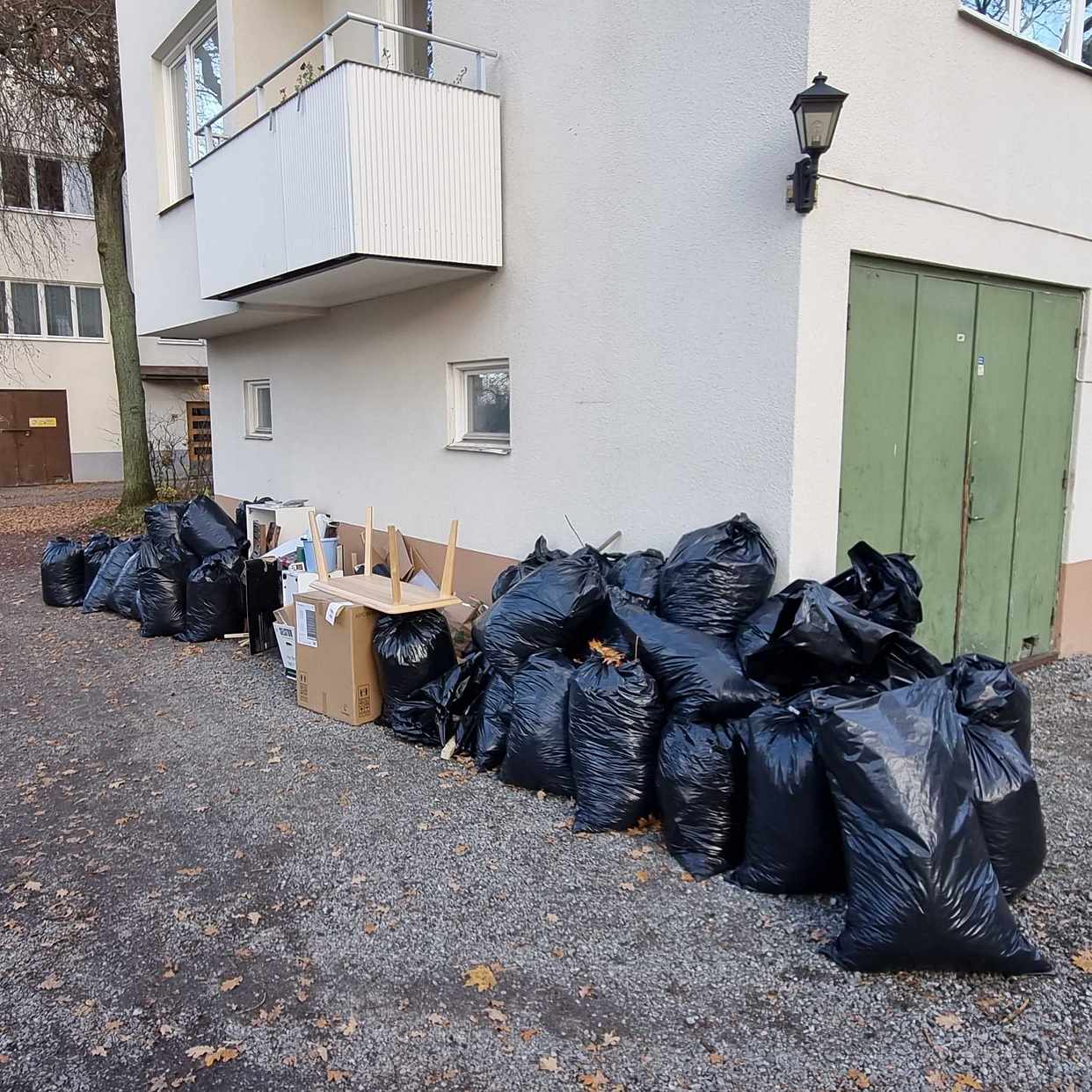 image of Avfall till miljöstation - Bromma