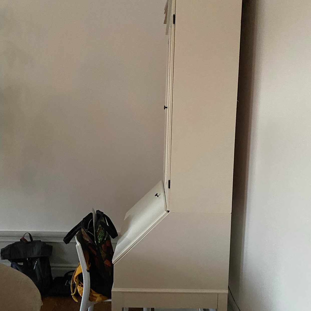 image of Skrivbord med hyllplan. - Saltsjö-Boo