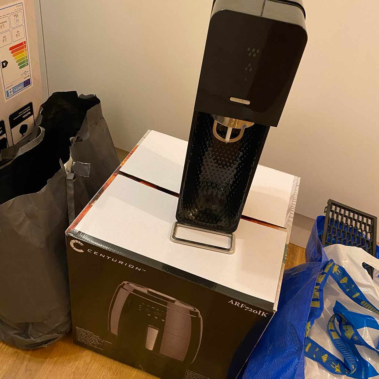 image of Take away things - Solna