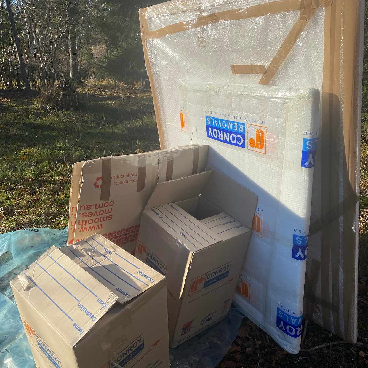 image of Flytta lådor, 3 målningar - 