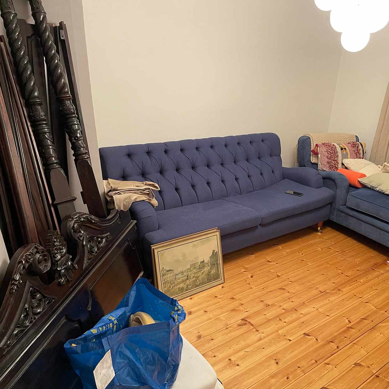 image of flytta av soffa, fåtölj - 