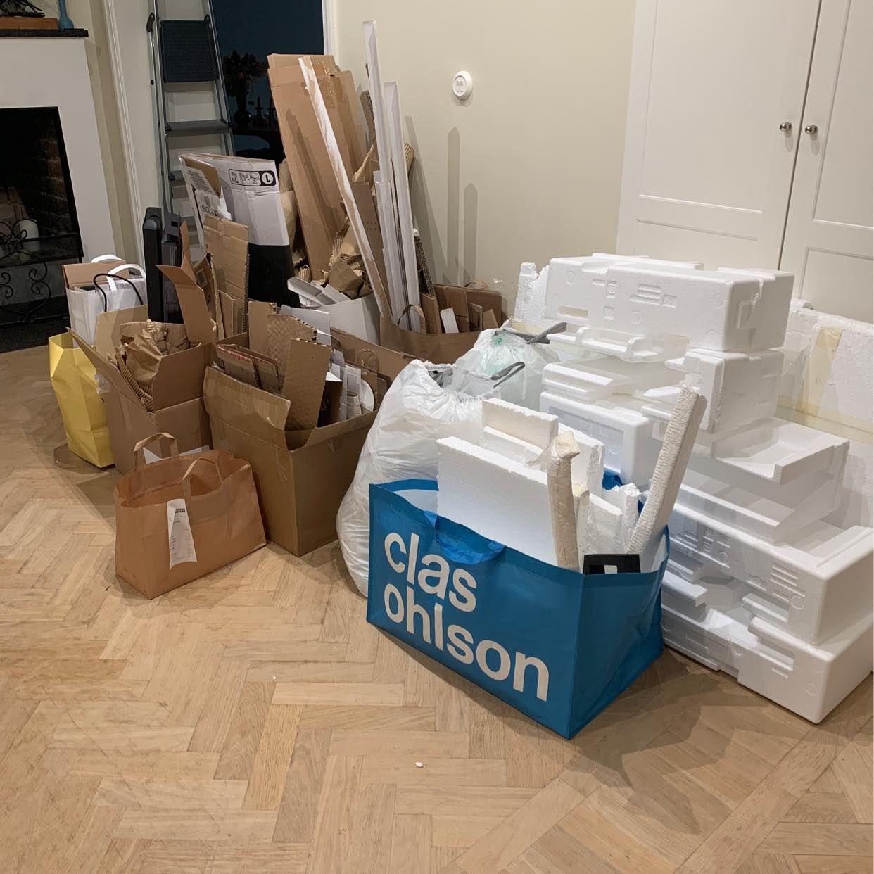 image of Cardboard & plastic - Stockholm City
