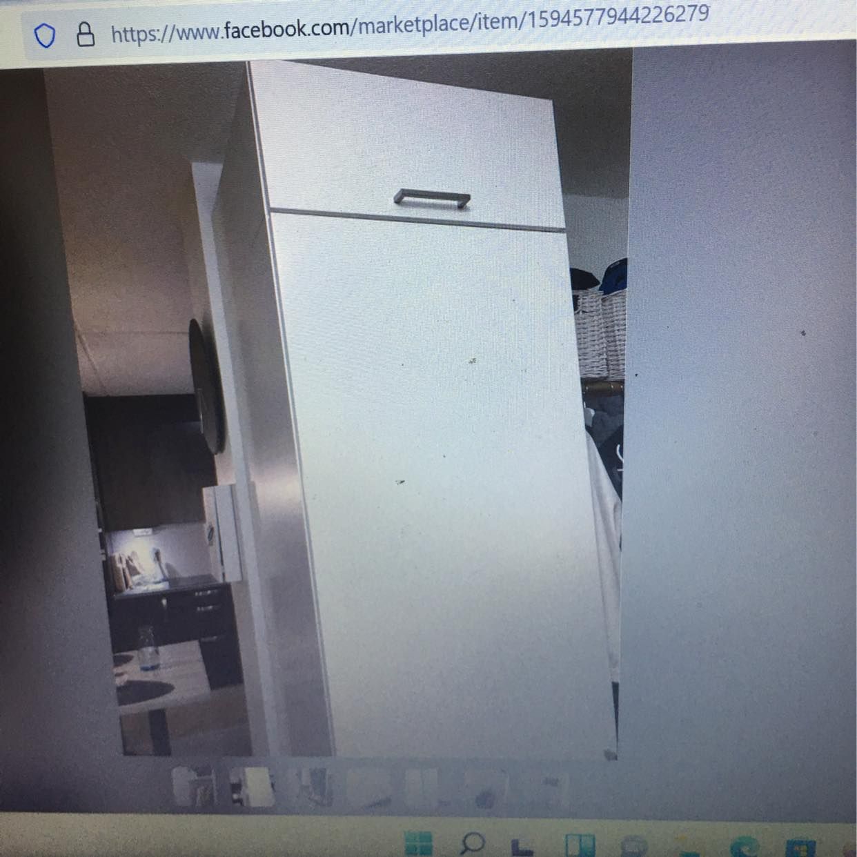 image of Hämtning av 2 garderober - 