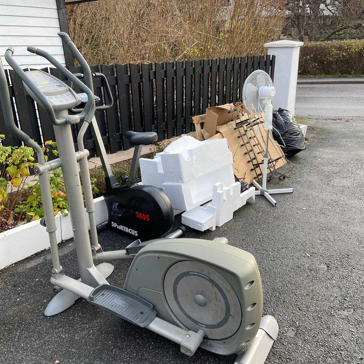 image of Crosstrainer etc - Spånga