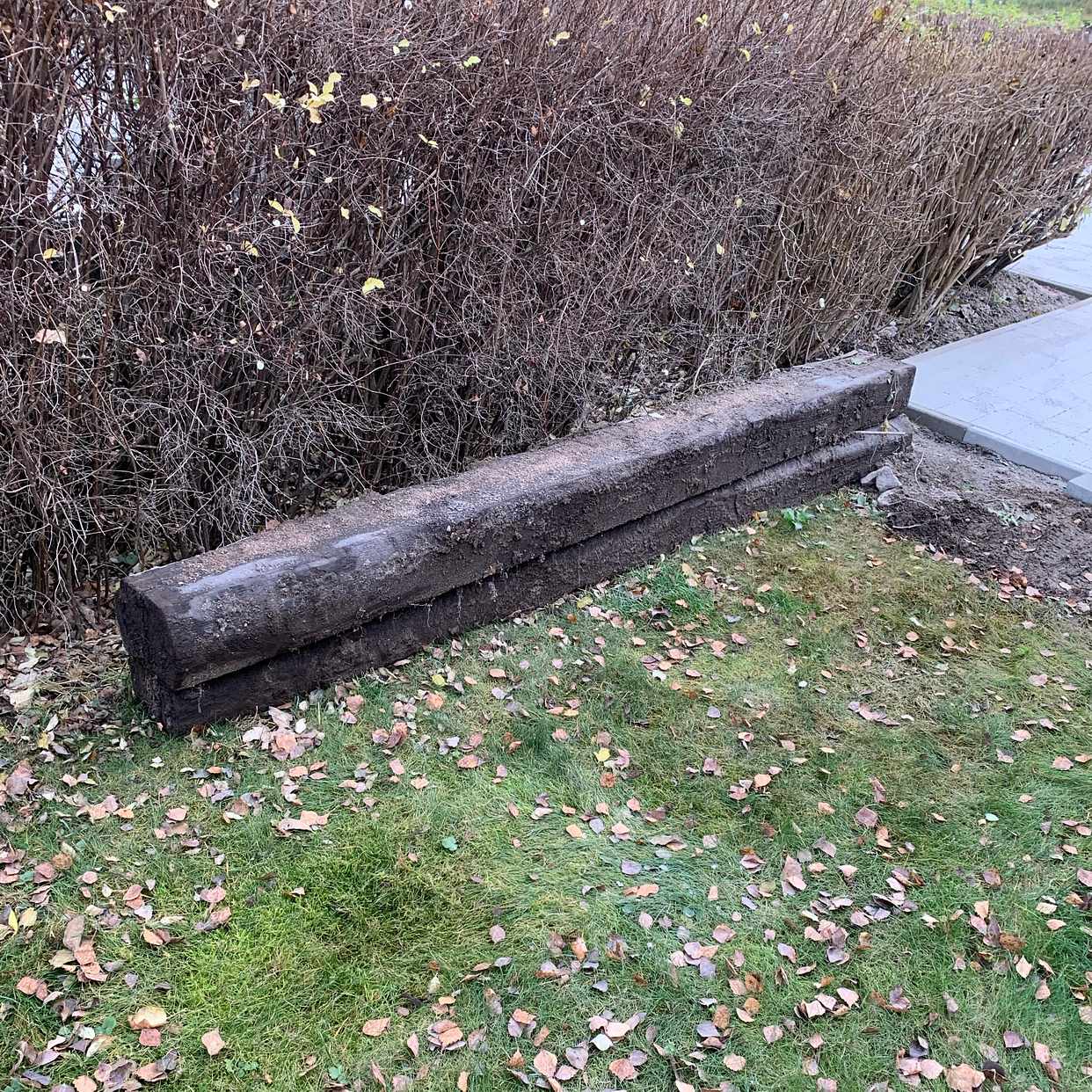image of Två träbalkar ca 2 meter - Sollentuna