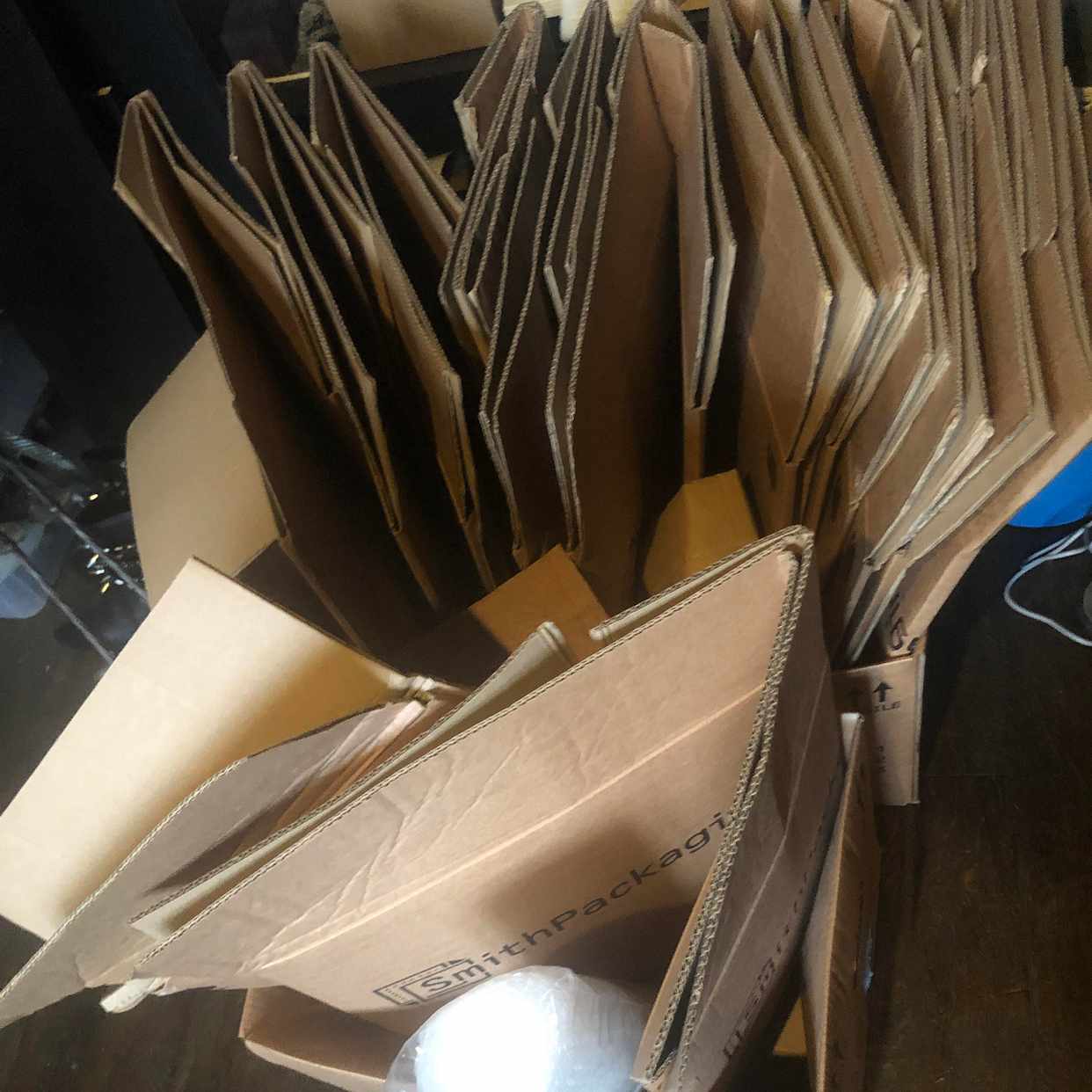 Packing boxes London Tiptapp