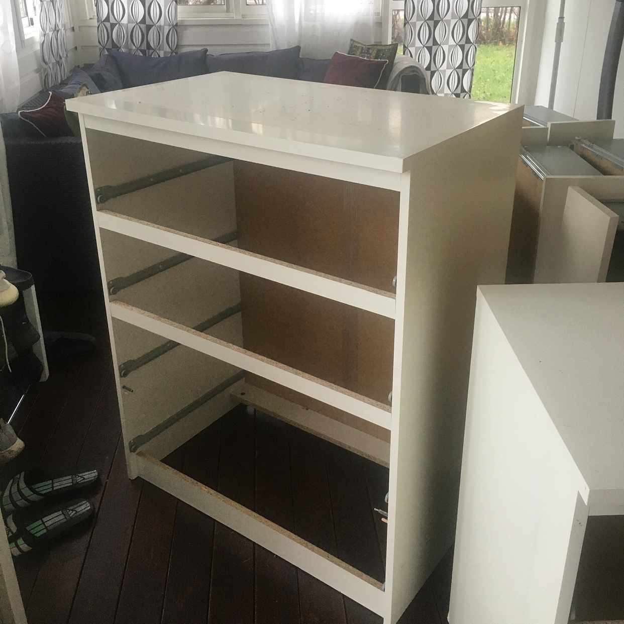 image of Gratis Byrå med 7 lådor - Spånga