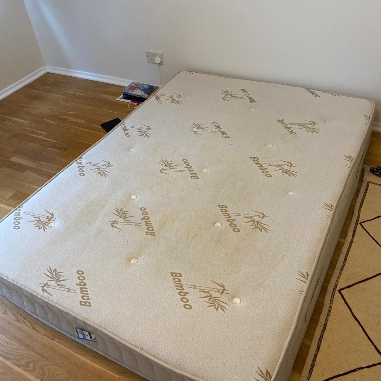 image of 2 mattresses - London