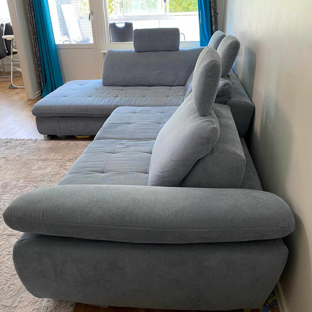 image of Soffa, två tv - 
