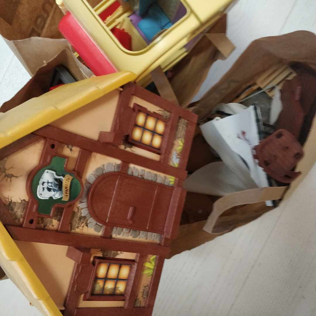 image of Toys (pirate ship, Peppa) - Solna