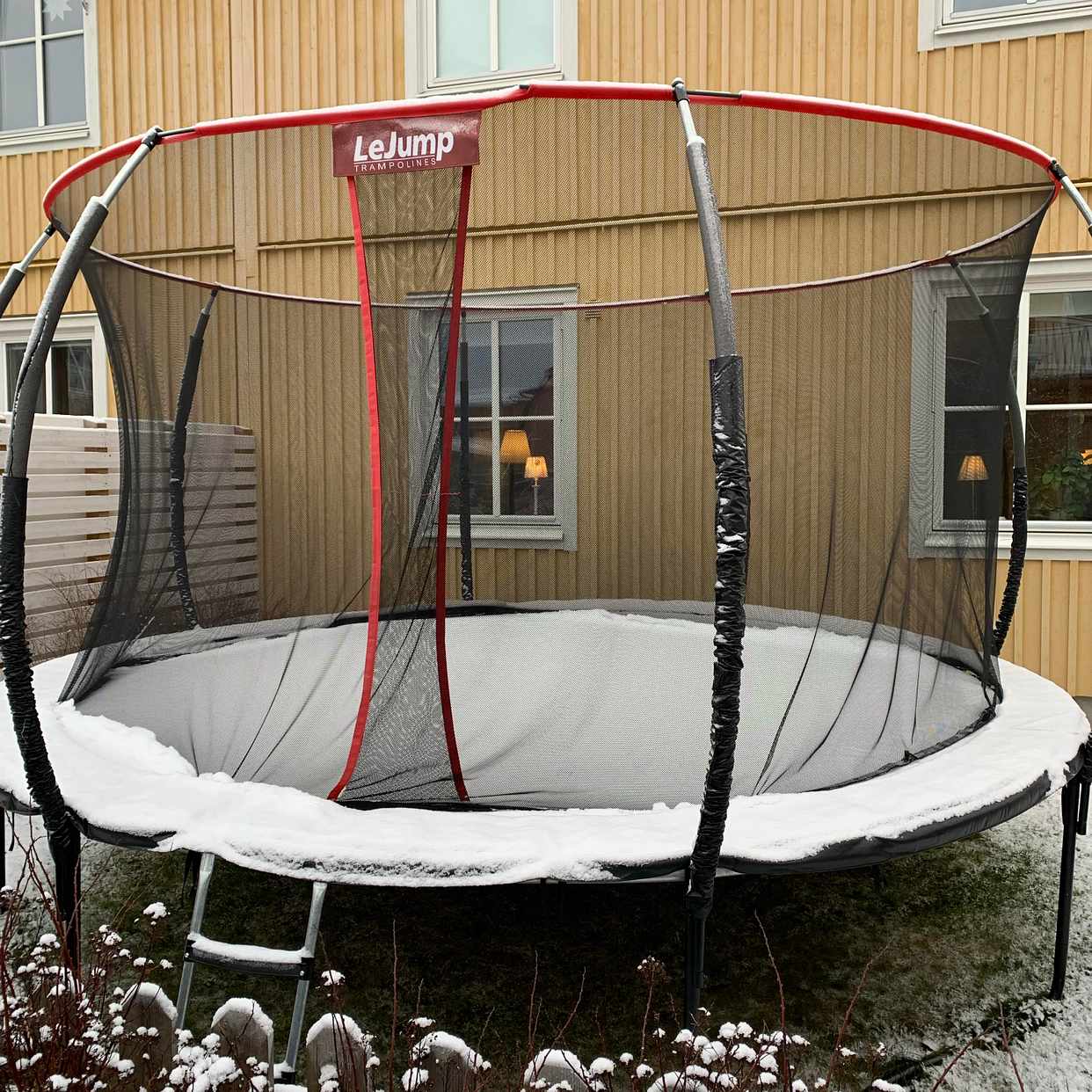image of Studsmatta bortskänkes - Vallentuna
