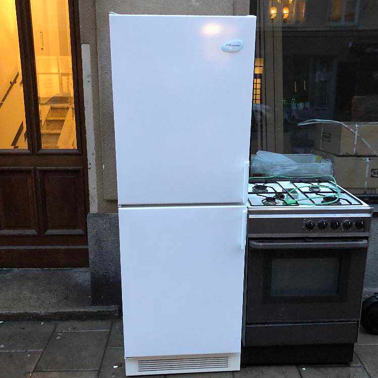 image of Dispose stove and fridge - Stockholm City