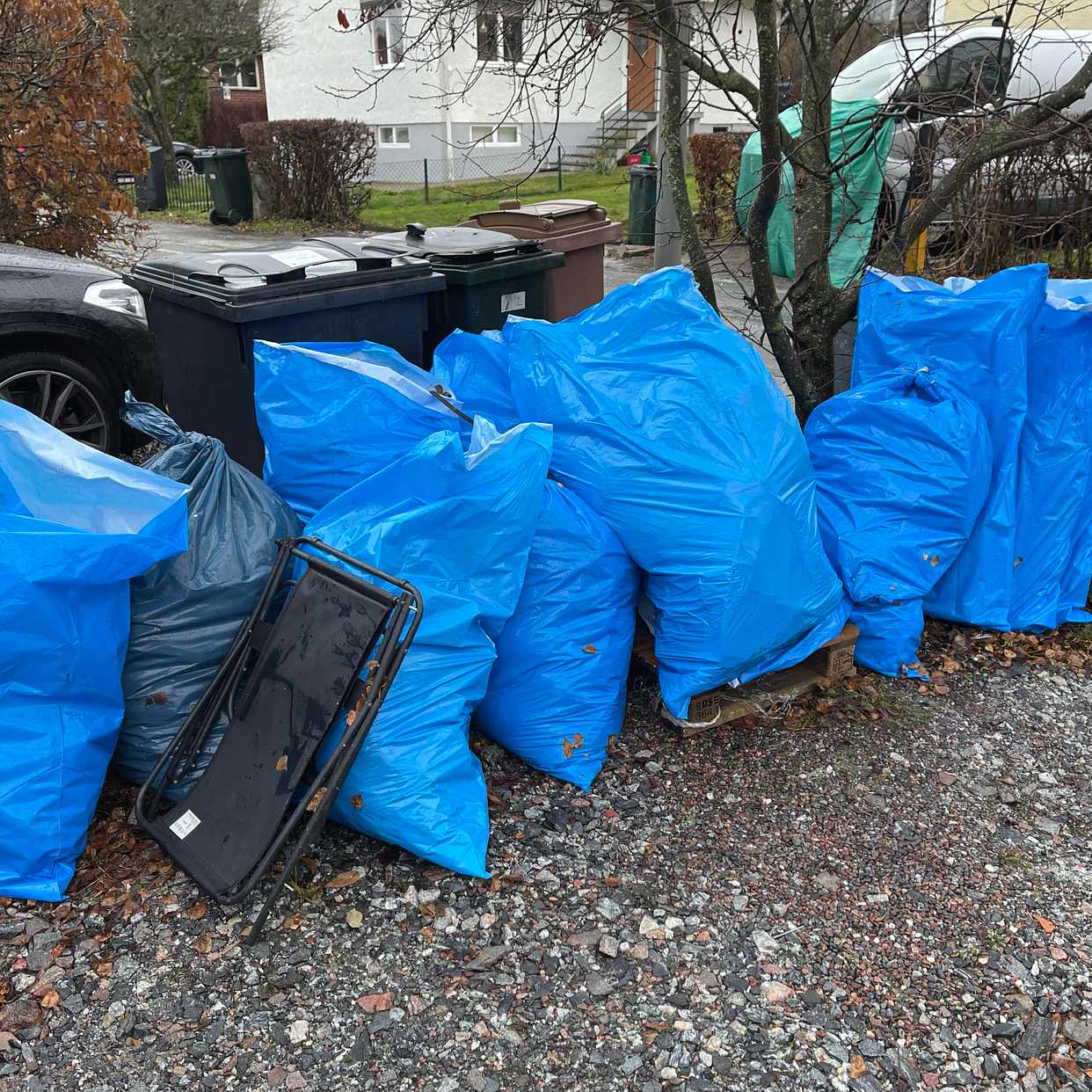 image of Hämta till återvinningen - Bromma