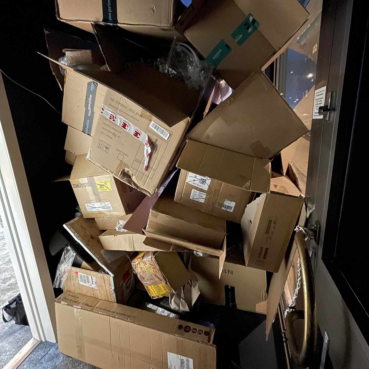 image of Remove boxes + woodcrates - Stockholm