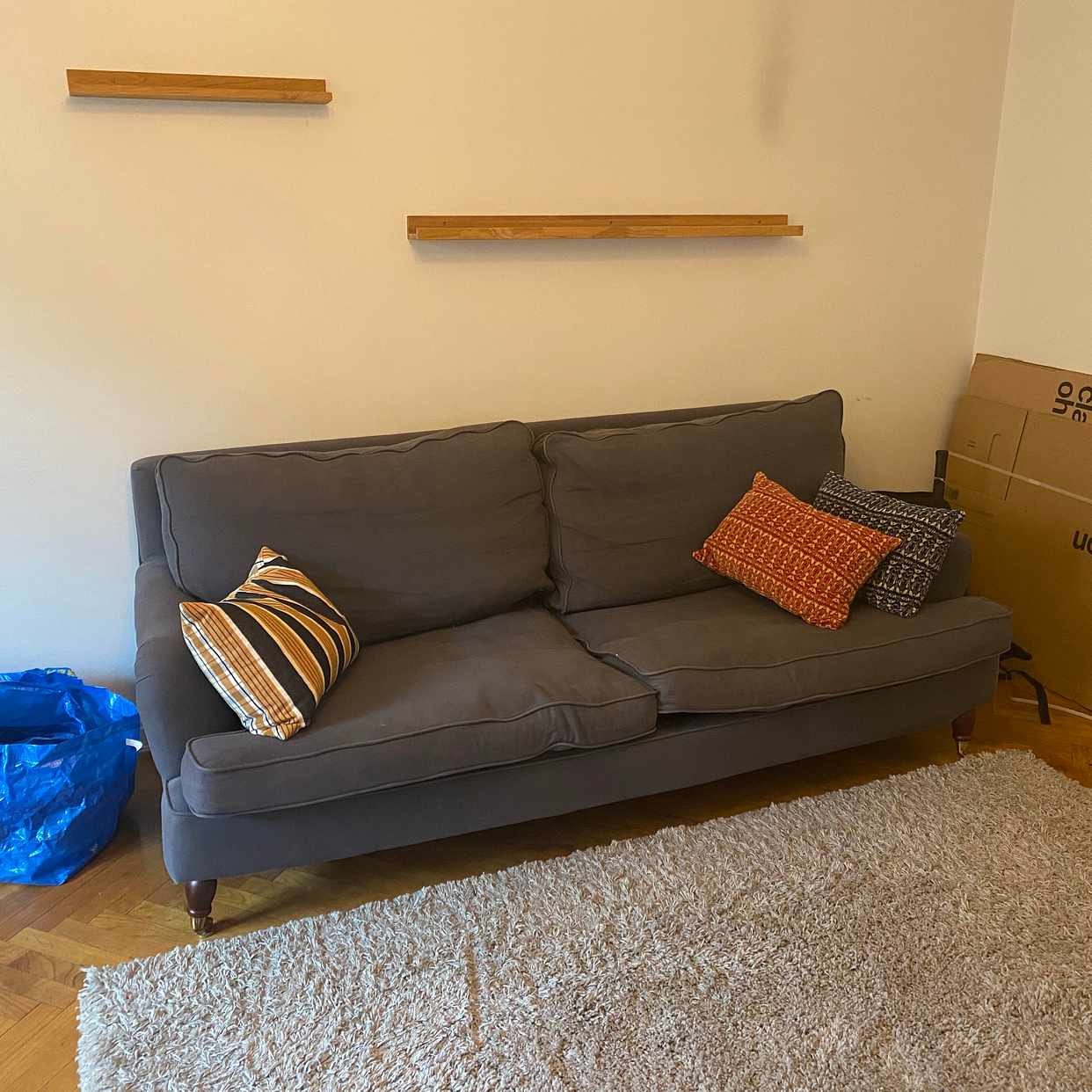image of Soffa och matta - Stockholm