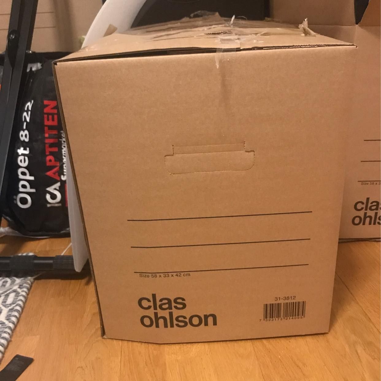 image of I have few boxes to move - 