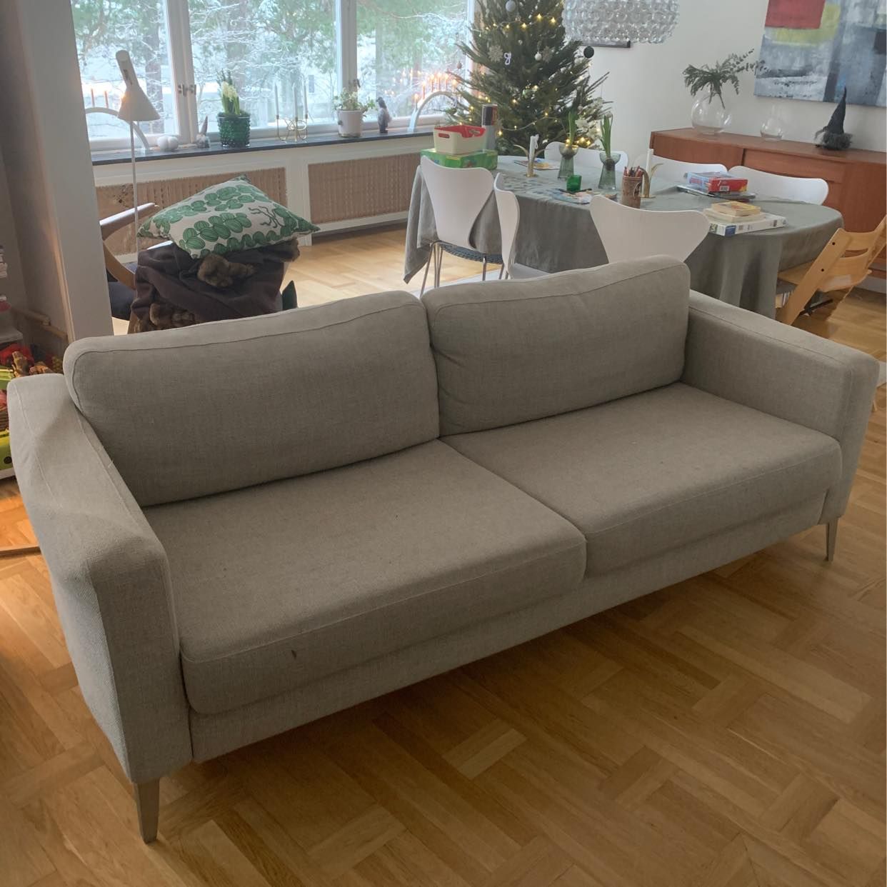 image of TV + soffa skänkes - Bromma