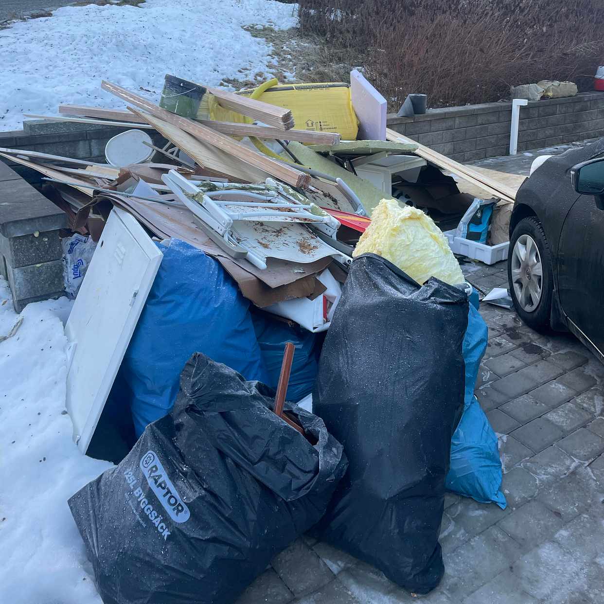 image of Slänga på återvinning - Hässelby