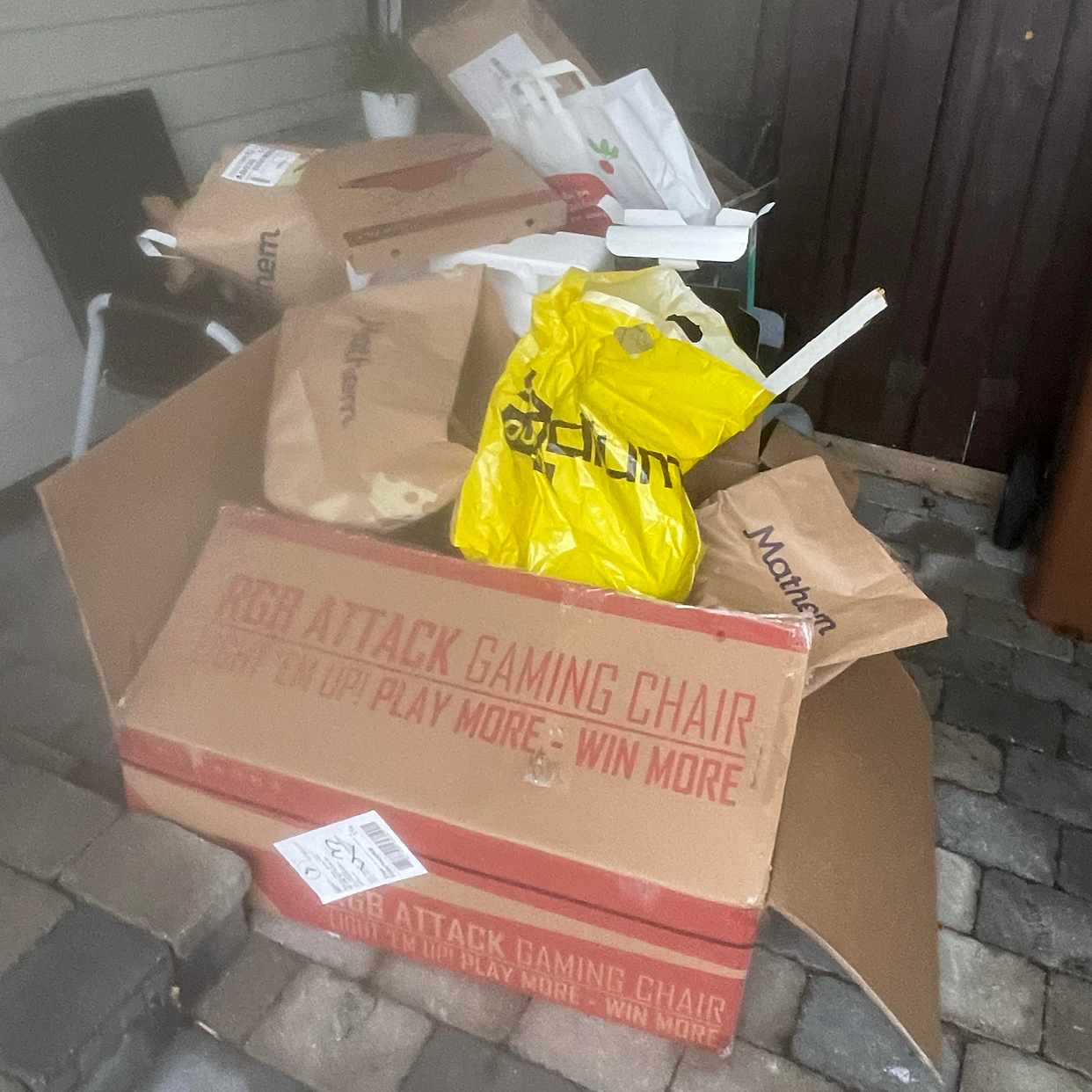 image of Kartonger, plastförpackni - Vendelsö