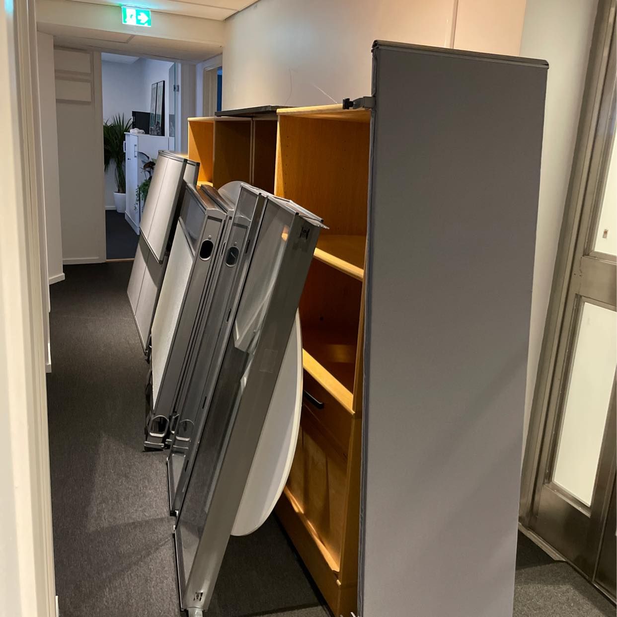 image of Möbler till återvinning - Stockholm