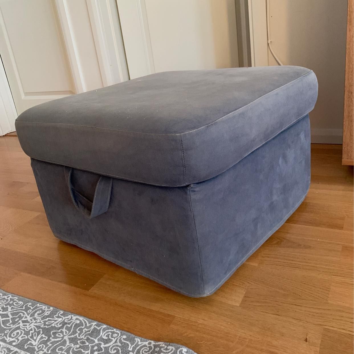 image of Soffa och fotpall - Segersäng