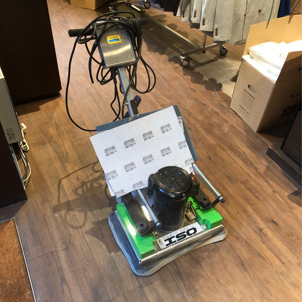 image of Deliver floor machine - 