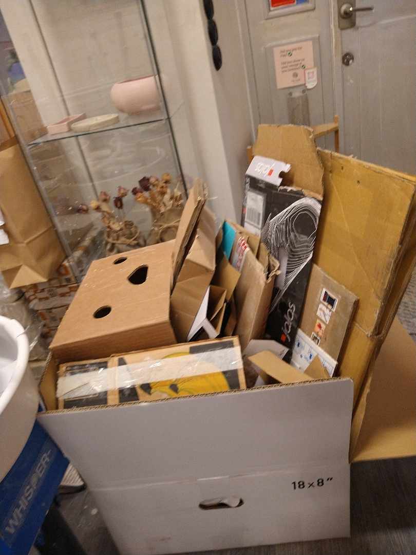 image of One box of cardboard - Stockholm