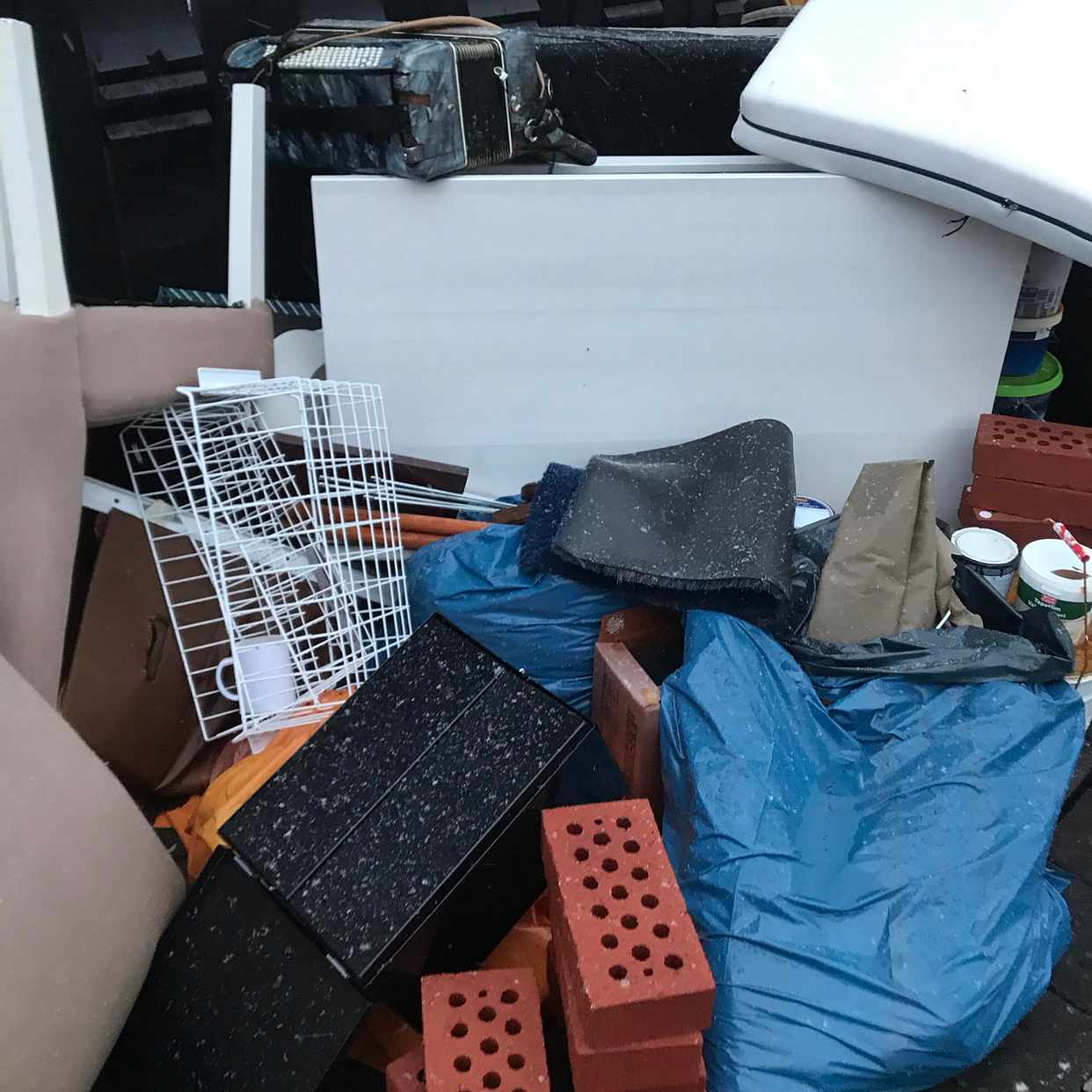 image of Slänga efter rensning - Askim