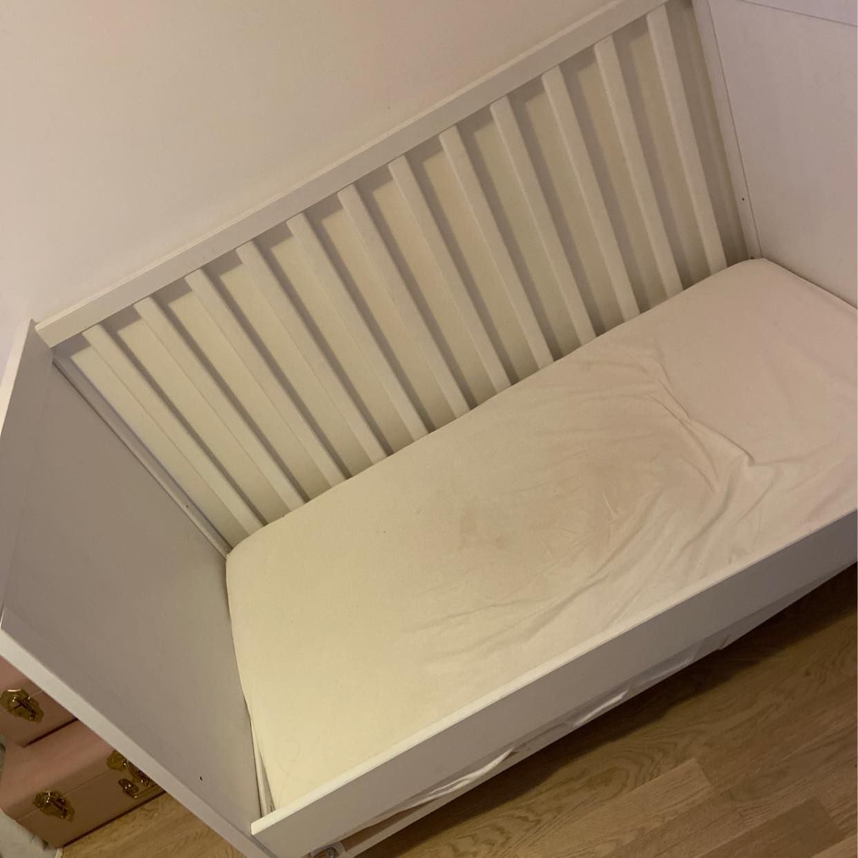 image of Spjälsäng/ Kids bed - Bromma