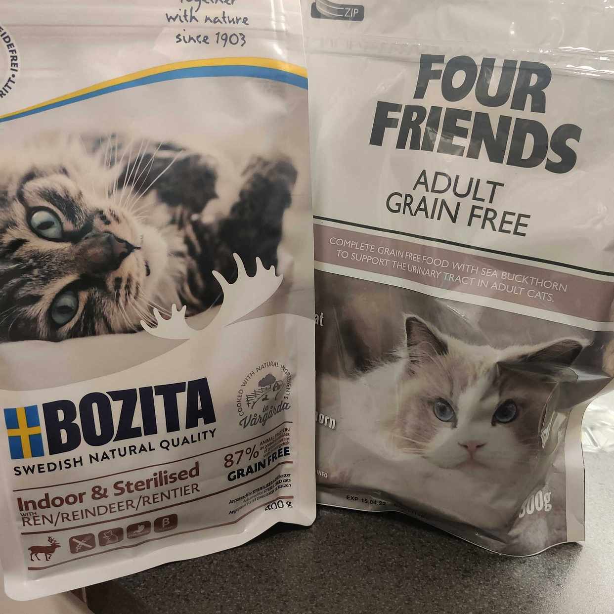 image of Sample dry cat food bags - Upplands Väsby