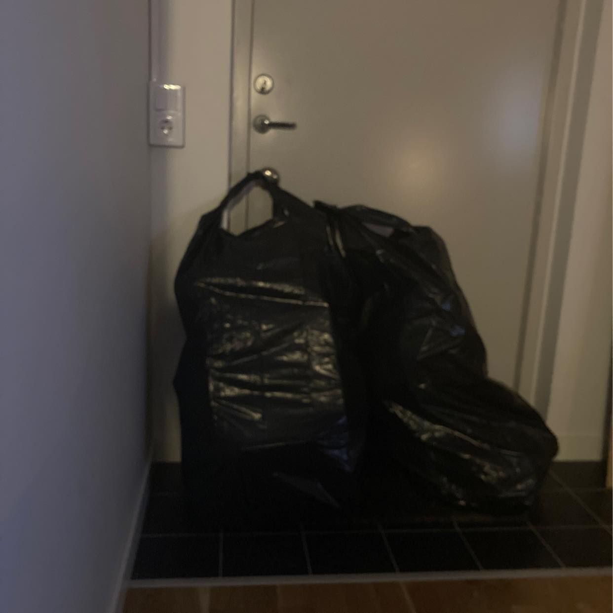 image of Slänga diverse saker - Stockholm