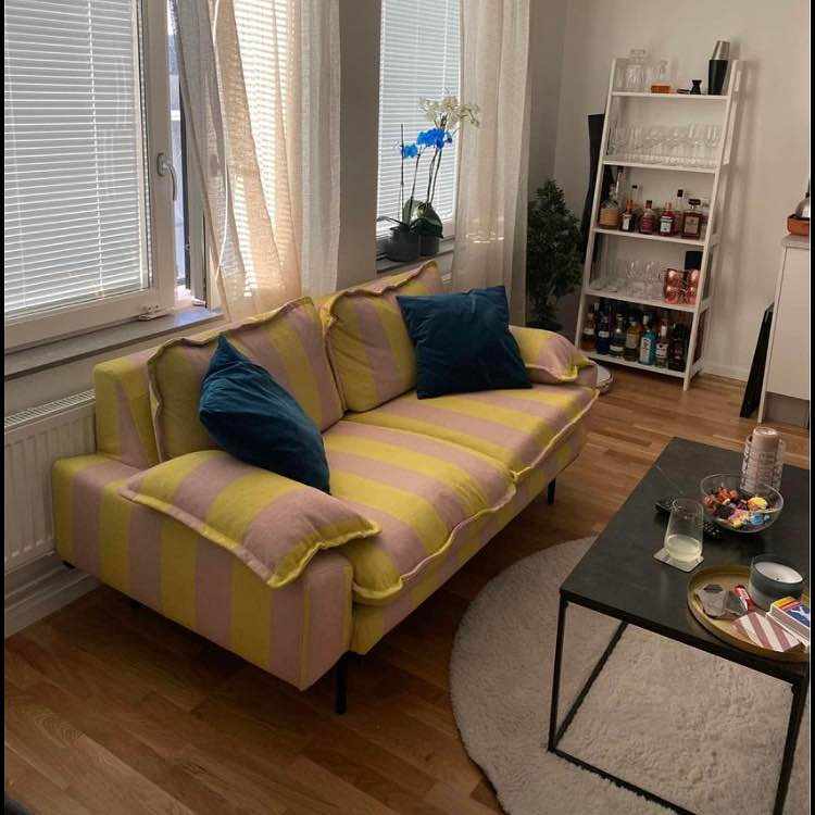 image of Hämta soffa hos säljare - 