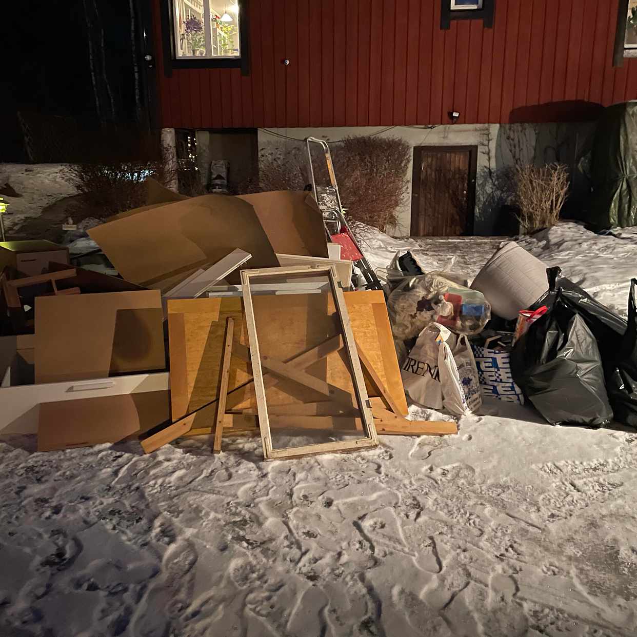 image of Waste from move - Falun