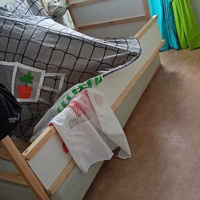 image of Flytta soffa och barnsäng - 