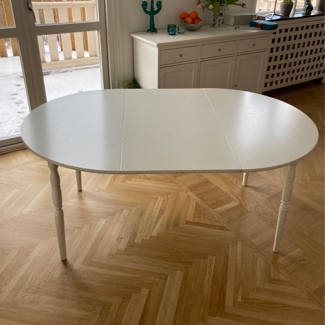 image of Runt matbord - Sollentuna