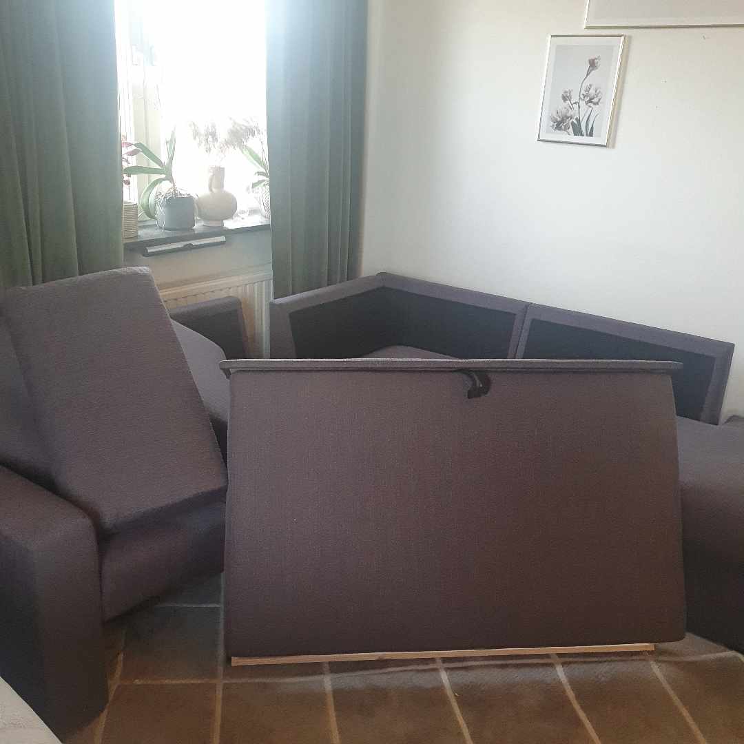 image of Soffa i tre delar + kudda - Stockholm
