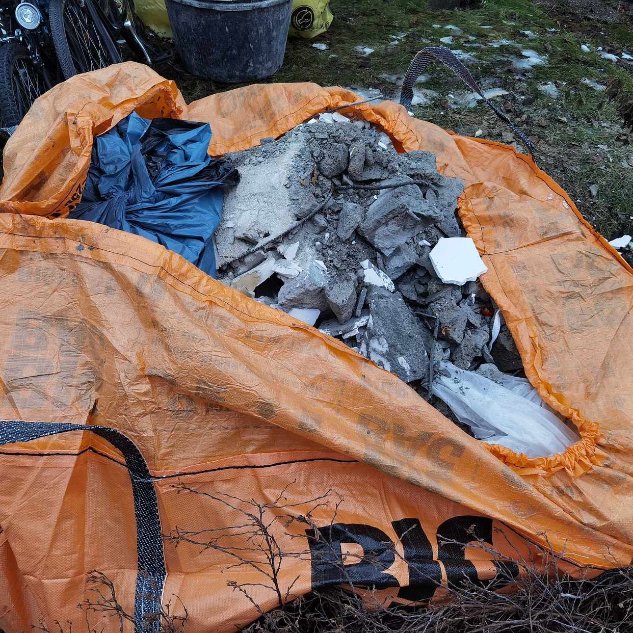 image of Bygbag med betong - Spånga