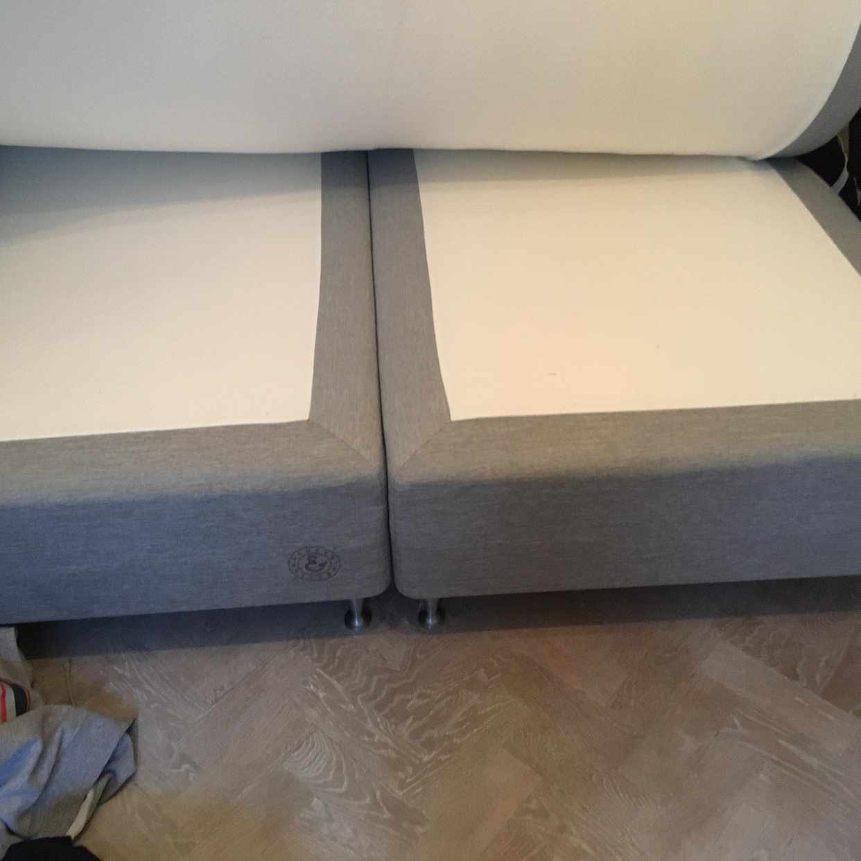 image of Säng 180cm & sänggavel - 