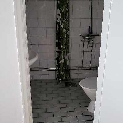 image of Moving a bathtub - 