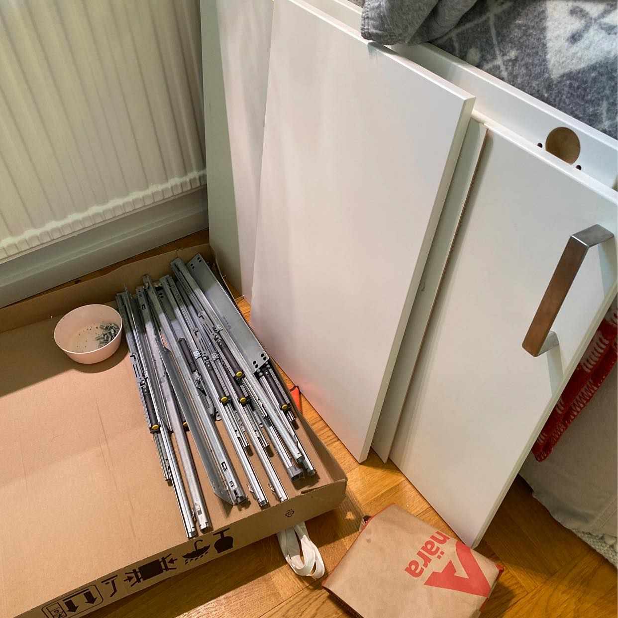 image of Lådor och luckor bortskän - 