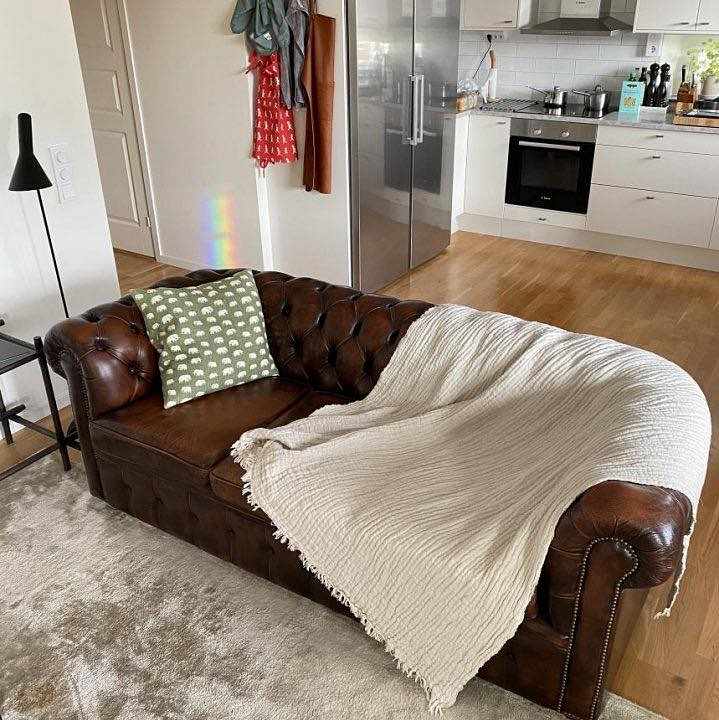 image of Flytta en soffa. - 
