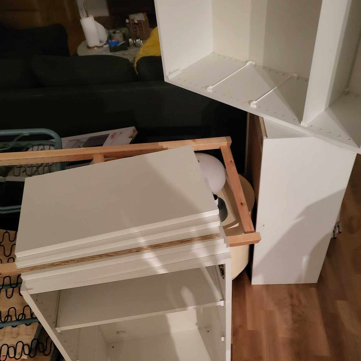 image of Tre skåp, bäddmadrass mm - Lidingö